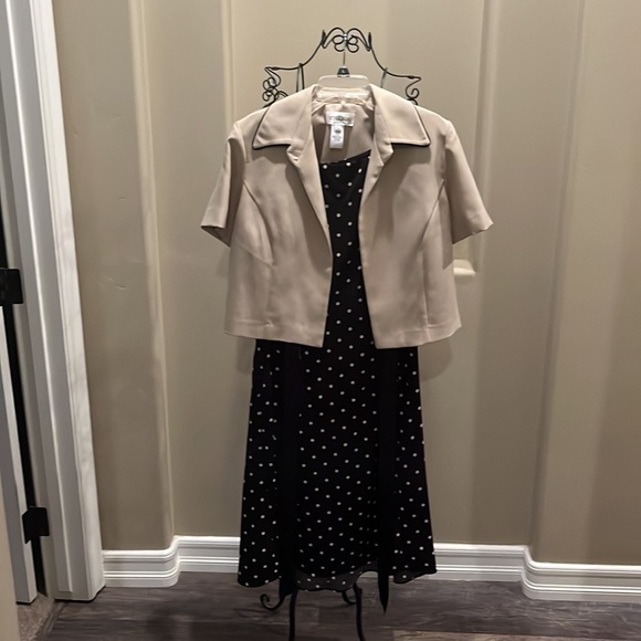 Classy poke-a-dots!😊 - Picture 4 of 5